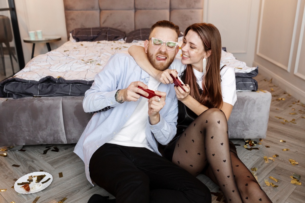 Как да използвате секс играчки като двойка, без да нараните егото на партньора си