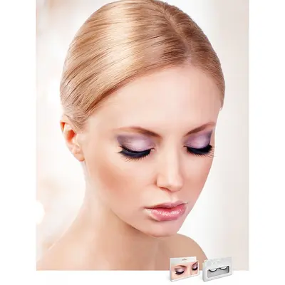 Леко извити скосени мигли