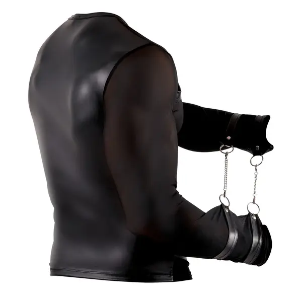 Риза с прикрепени каиши и белезници