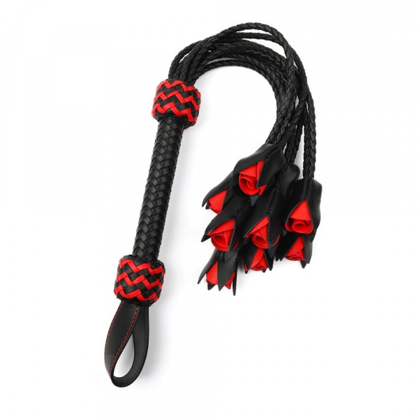 Бич от естествена кожа с рози